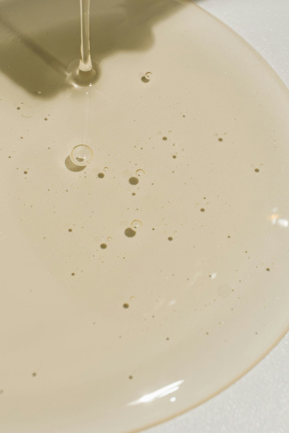 Scalp Serum, Hair Fibers or Concealer? Choosing Comfortable Coverage